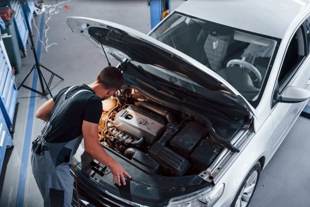 Curso de mecánica eléctrica de coches